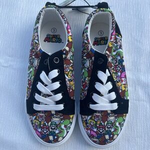 GroundUp Big Kids Size 3 Super Mario Brothers Vans Style Lace Up Shoes